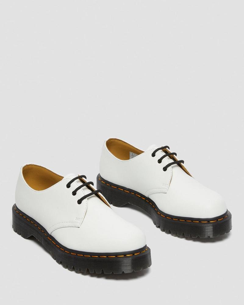 White Men's Dr Martens 1461 Bex Smooth Leather Oxfords Shoes | CA 586NWY